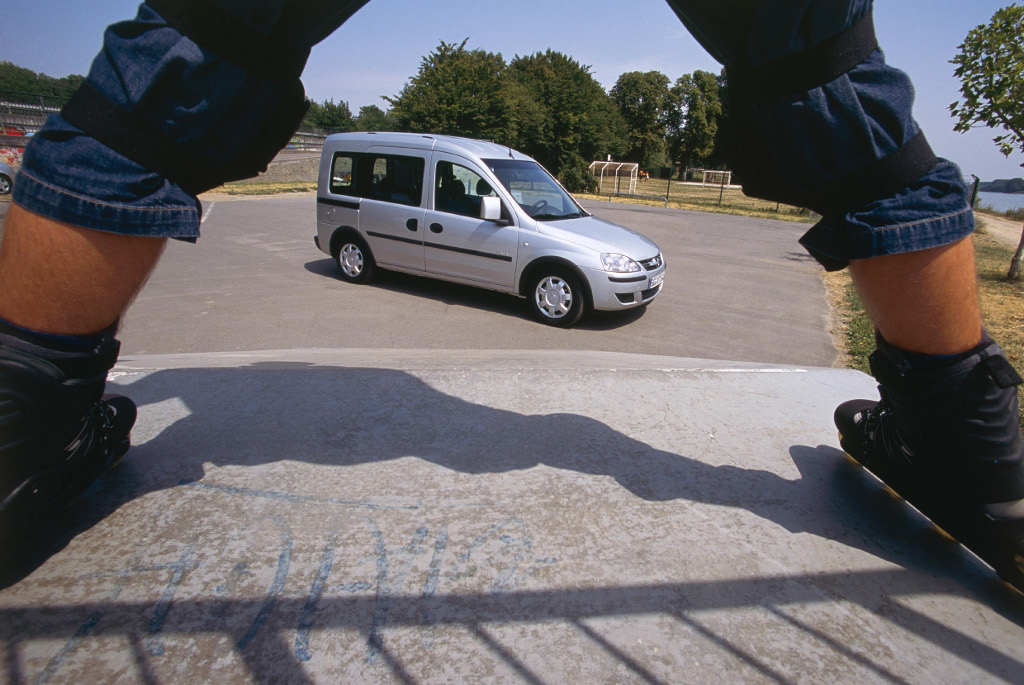 Telekom testet Opel Combo mit Erdgasantrieb