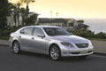 Lexus LS in Langversion für Japan