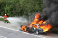 Das Auto brennt - was tun?