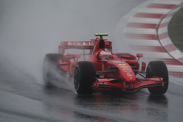 Ferrari hadert: Eine Frage der Reifen
