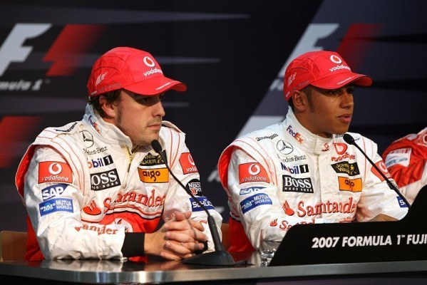 Hamiltons nächster Verbalangriff: Er hätte Alonso lieber bei Ferrari