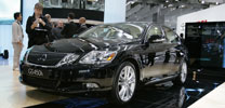 Lexus GS 460 mit neuem Achtzylinder und Achtstufen-Automatik