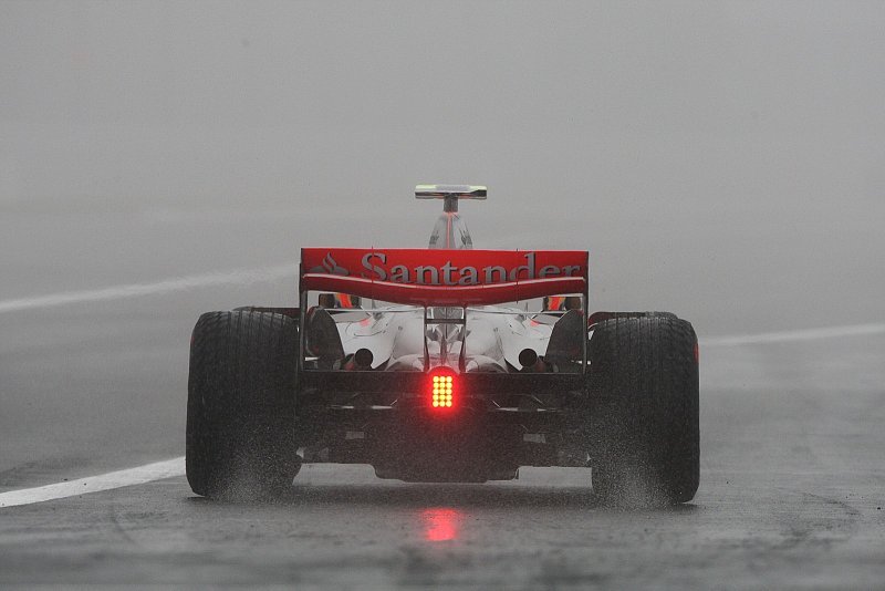 Qualifying: Hamilton besiegt den Regen