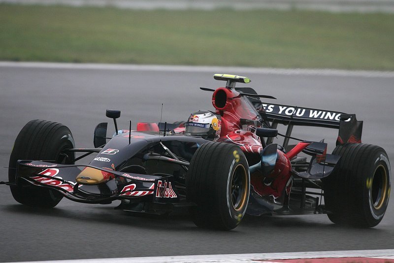 Vettel hart gelandet: Da muss ich alleine durch