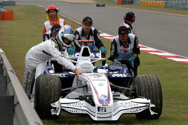 +++News+++ BMW Sauber enttäuscht: Doppelter Getriebeschaden