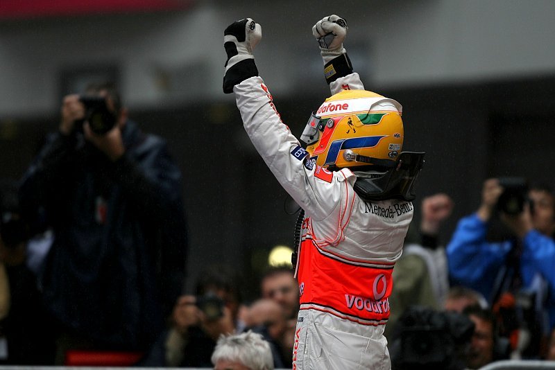 +++News+++ Gehaltserhöhung bei McLaren: Hamilton kann warten