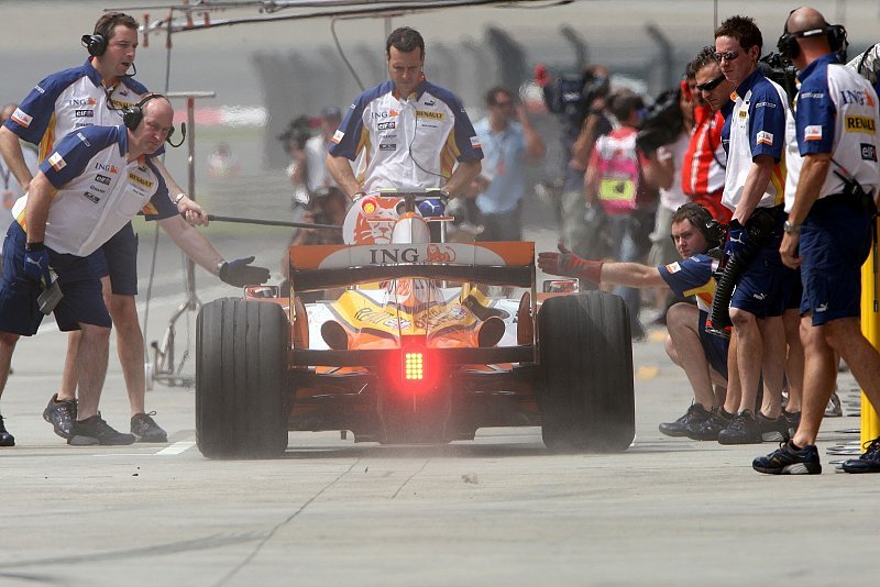 Nicht alles normal bei Renault: Der Benzindruck stoppte Kovalainen