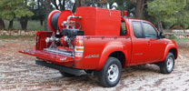 35 Mazda BT-50 als Brandhelfer