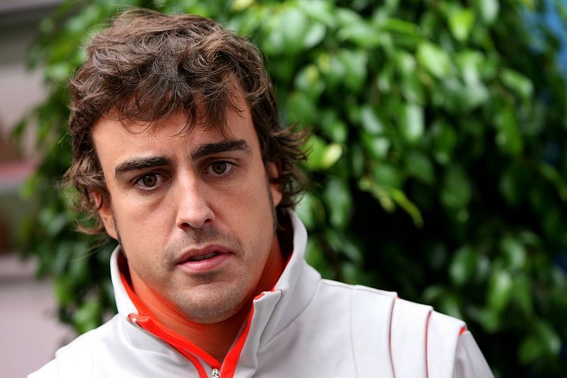 Der Silly Season wird nicht kalt: Nun soll Honda Alonso wollen