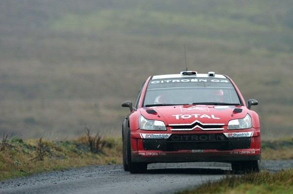 Rallye Irland, Tag 2: Loeb baut Vorsprung aus
