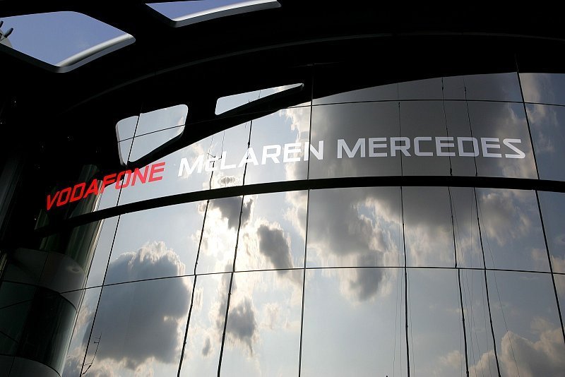 Sponsorenbewegungen: Ein McLaren-Geldgeber will angeblich Alonso folgen