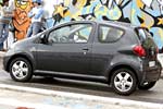 Der Aygo City als Dreitürer kostet mit Automatik 9.530 Euro, der Club 11.230 Euro