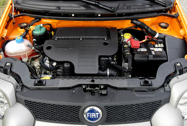 Fiat Panda Cross - Motorraum