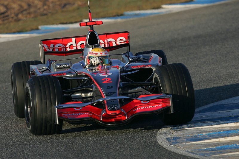 Jerez, Tag 2: Hamilton fährt Bestzeit