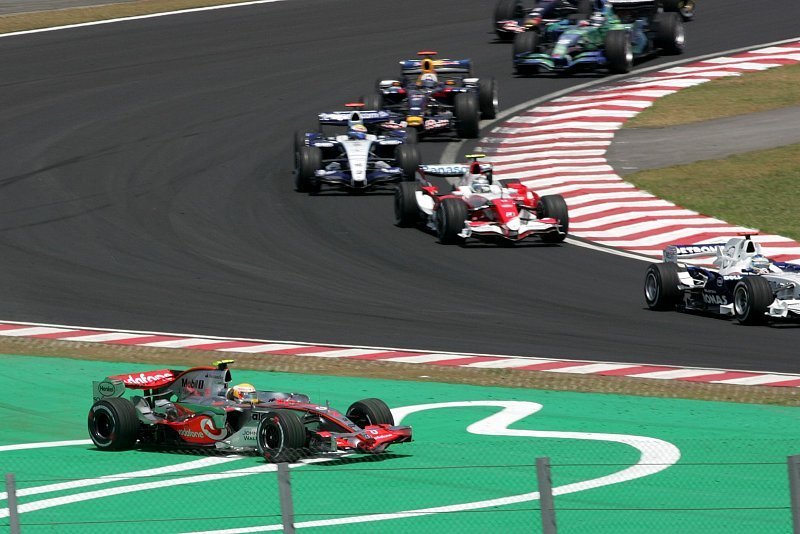 Räikkönen über Hamilton: Dem Druck nicht gewachsen