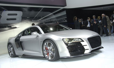 Audi präsentiert R8 mit V12-Diesel und den TTS