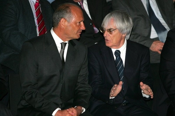 Ecclestone sieht Schuld bei McLaren: Hamiltons verlorener Titel