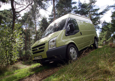 Ford Transit mit aufgewerteter Serienausstattung