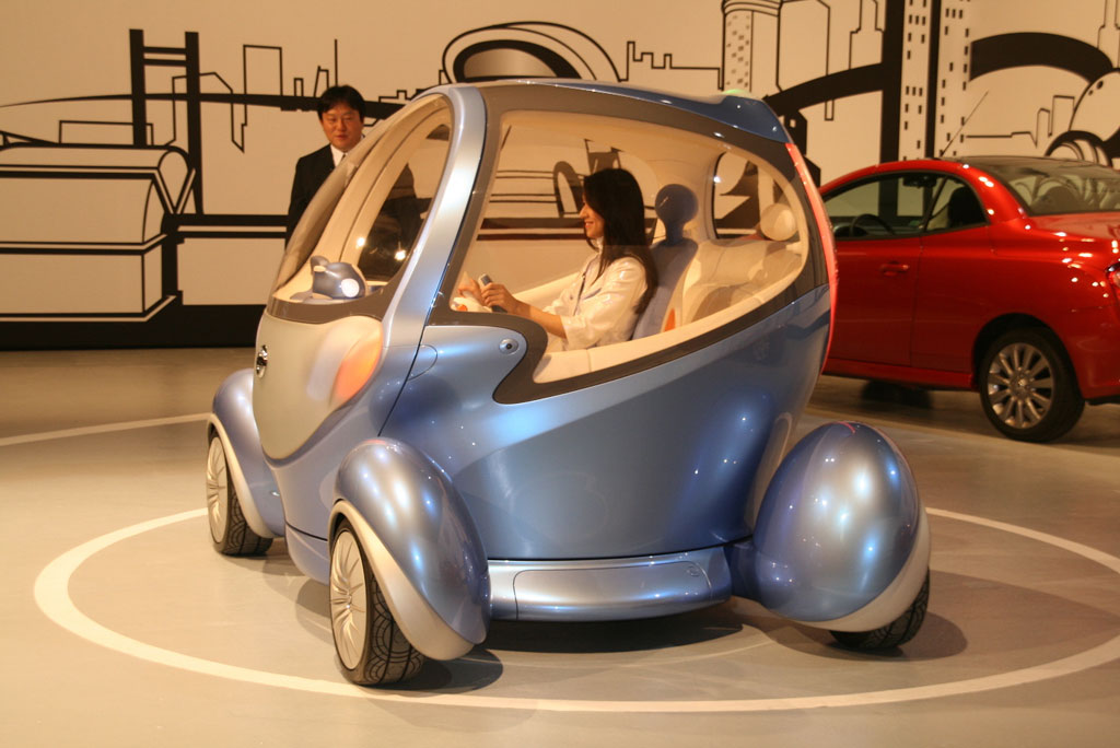 Nissan Pivo II