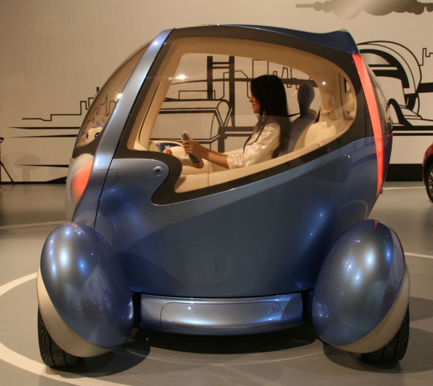 Nissan Pivo II