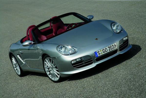 Porsche zeigt sich in Genf umweltfreundlich