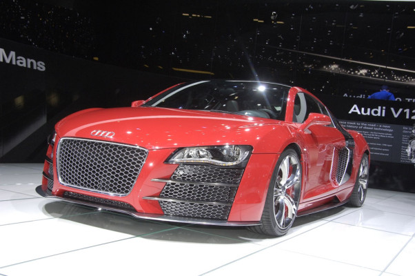 Audi zeigt Q7 und R8 mit 500 PS starkem V12 TDI