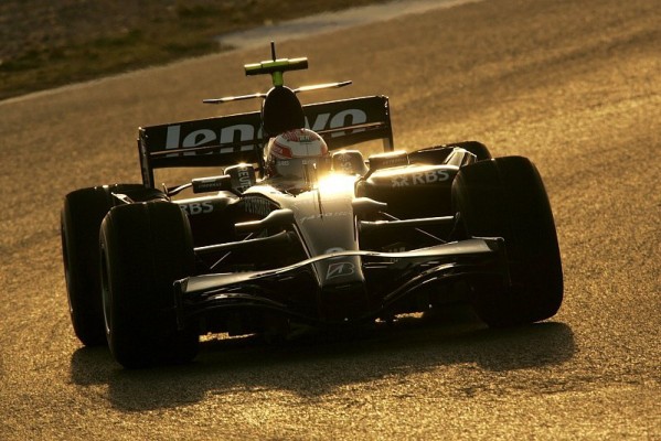 Barcelona, Tag 3: McLaren schlägt Ferrari, aber Nakajima vorne