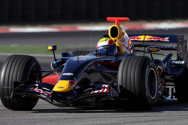Der RB4 steht bereit: Red Bull präsentiert in Jerez