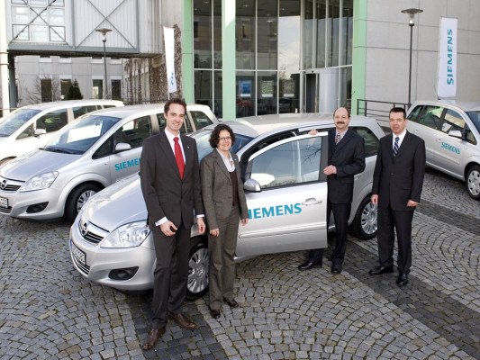 Siemens übernimmt 50 Opel Zafira CNG