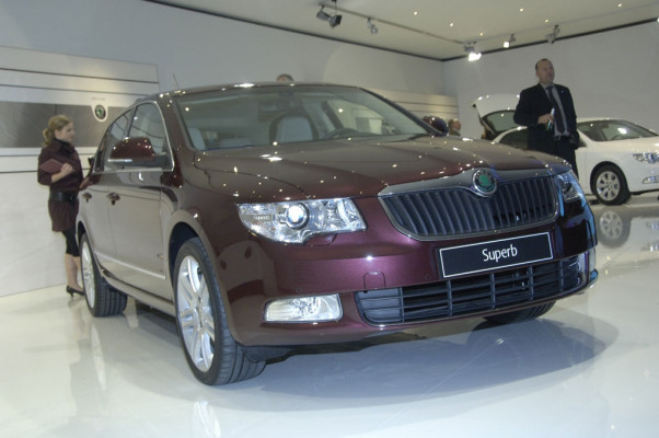 Skoda Superb feiert in Genf seine Premiere