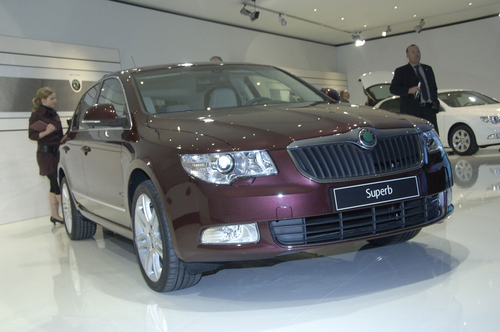Skoda Superb feiert in Genf seine Premiere