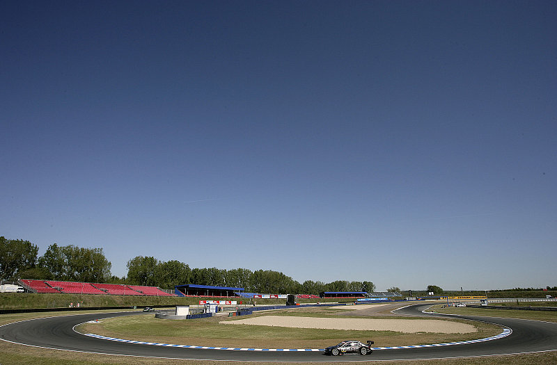 Countdown Oschersleben: Suche nach dem Fluchtweg