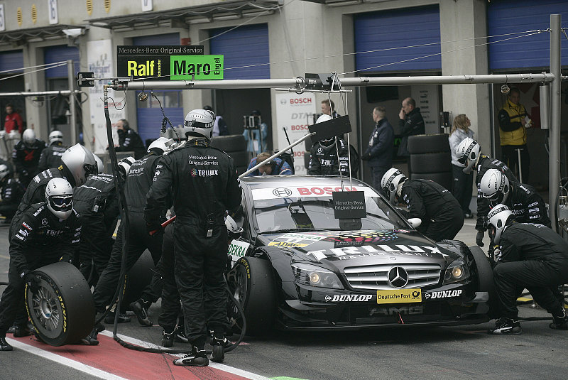 Eisiges Oschersleben: Rutschpartien - ganz ohne Regen
