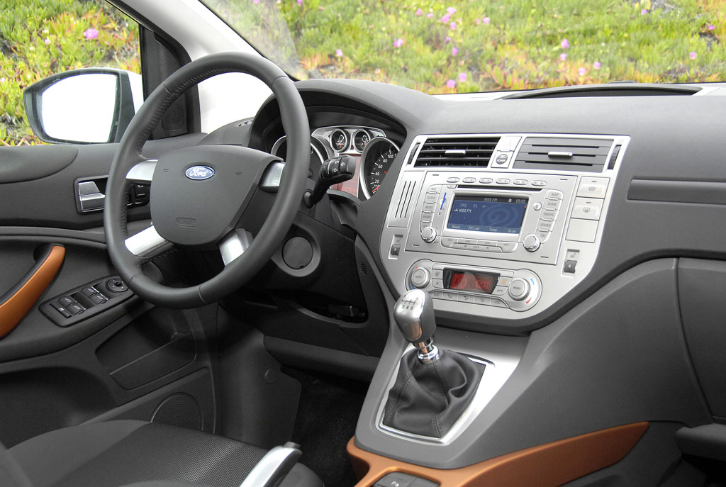 Ford Kuga: Kompakt-Crossover