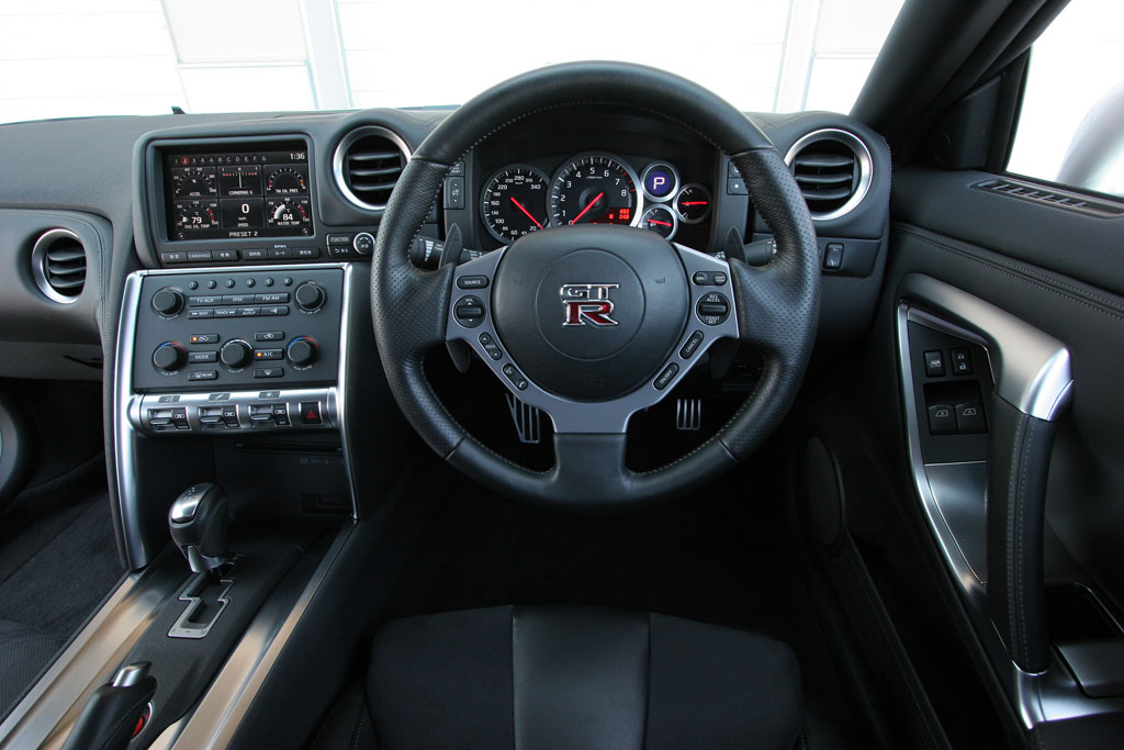 Nissan GT-R