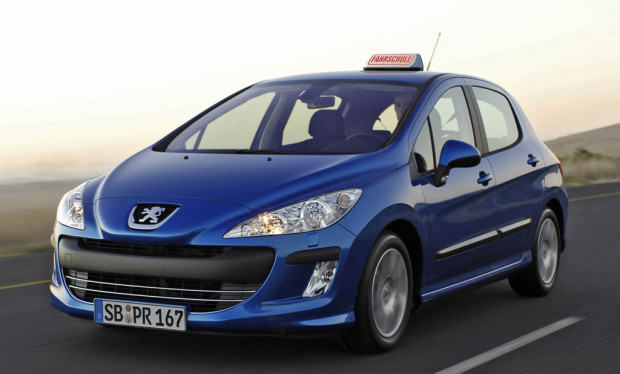 Peugeot mit 308 Fahrschul-Edition