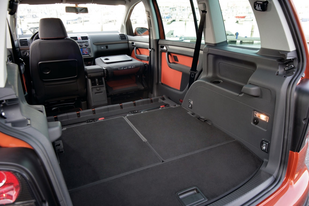 VW CrossTouran