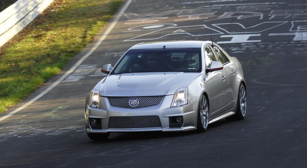 Cadillac CTS-V fährt  Rekordzeit