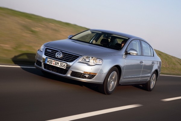 Fahrbericht Volkswagen Passat Blue Motion: Bloß nicht auffallen