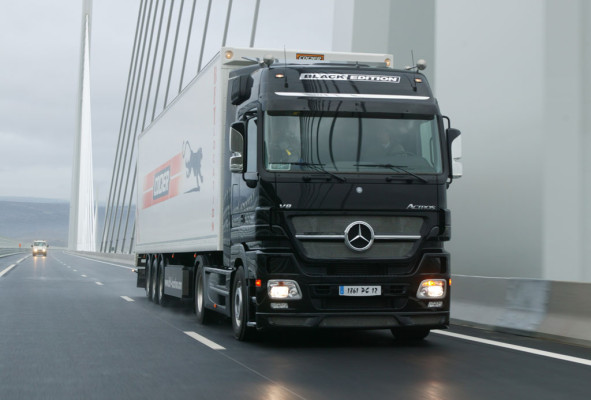Freigthliner streicht 1500 Stellen