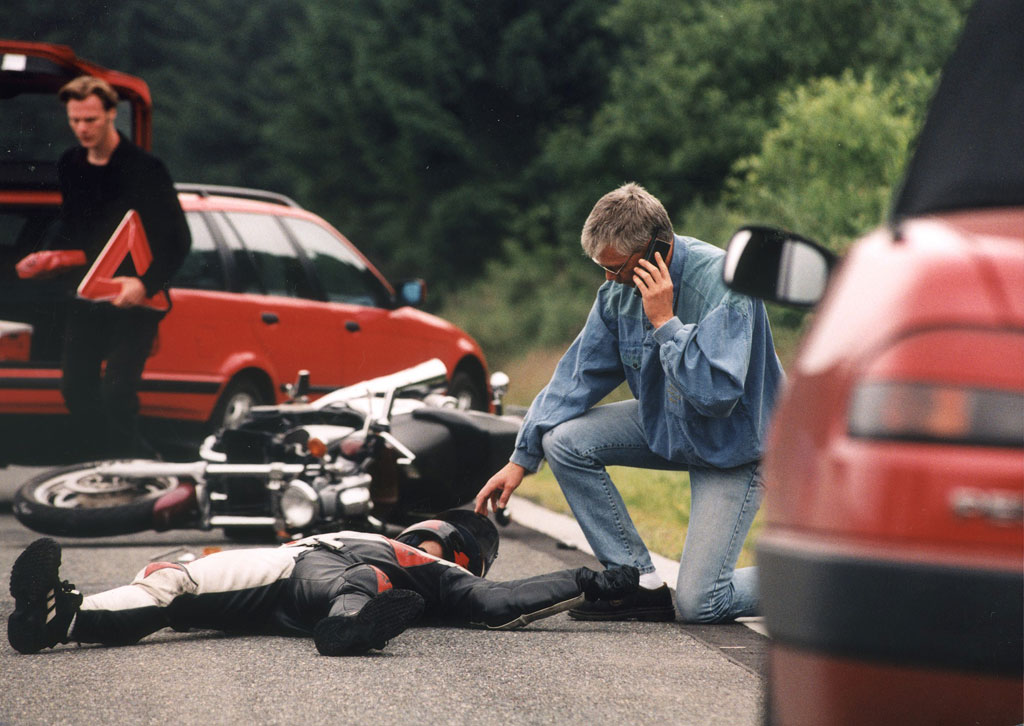 GDV gibt Tipps, was nach einem Unfall zu tun ist