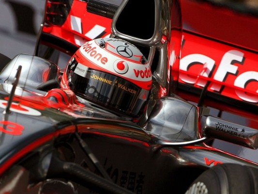 Kovalainen mit Bestzeit & Unfall: Der Regen ist da