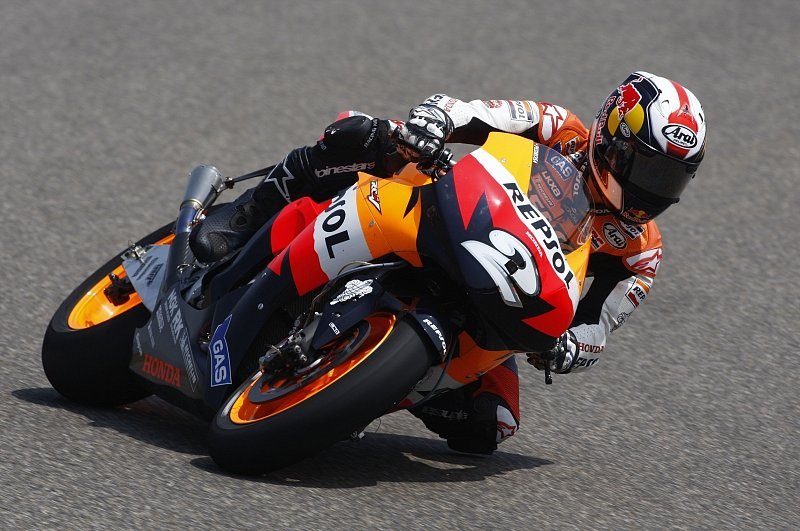 Pedrosa dreht im Trockenen auf: Spanische Bestzeit in Italien