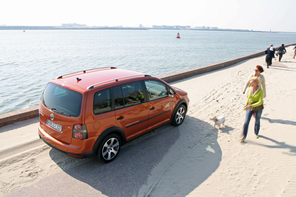 VW Cross Touran