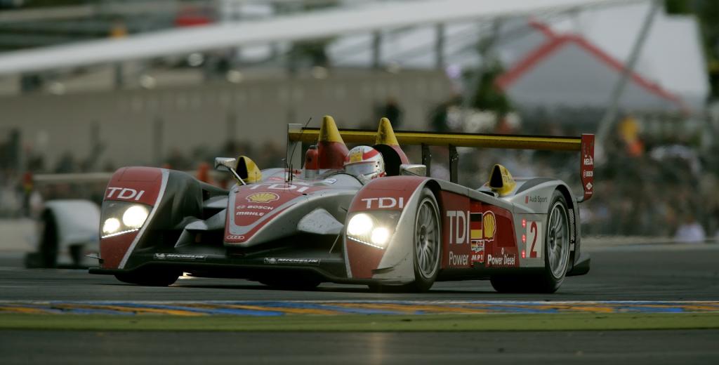 Audi gewinnt die 24 Stunden von Le Mans vor Peugeot