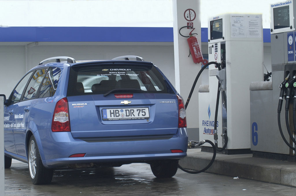 Autofahrer kaum über Gas-Fahrzeuge informiert 