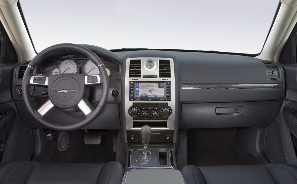 Chrysler 300 C SRT8 - der Bilderbuch-Macho