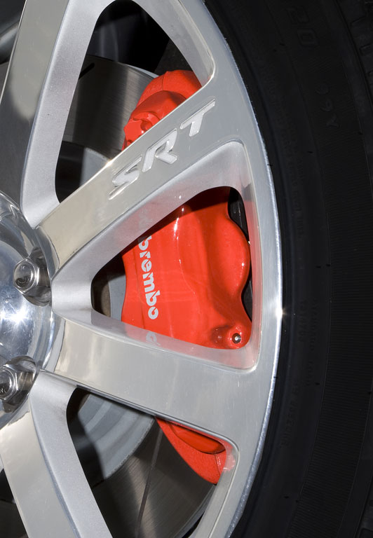 Chrysler 300 C SRT8 - der Bilderbuch-Macho 