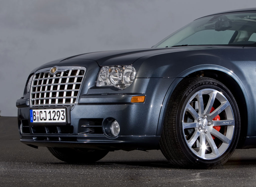 Chrysler 300 C SRT8 - der Bilderbuch-Macho