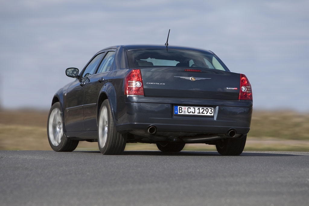 Chrysler 300 C SRT8 - der Bilderbuch-Macho 